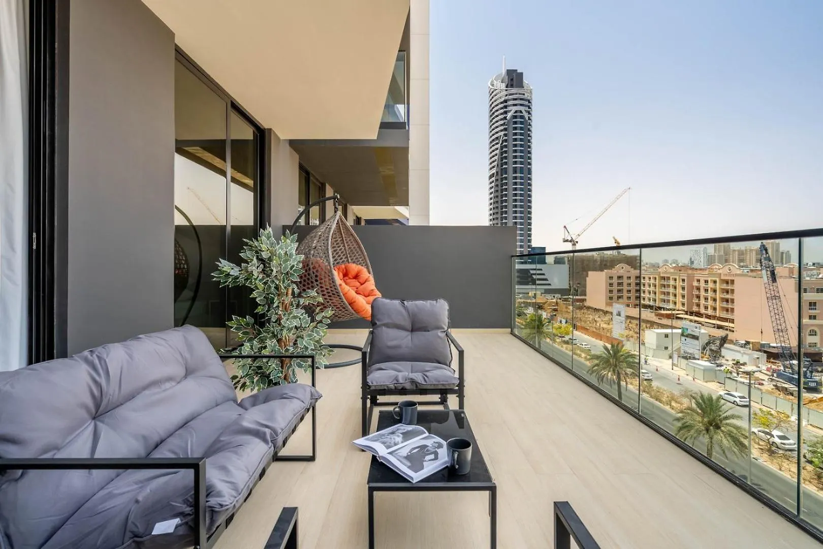 Apartment Guestready - Charming Haven At Binghatti Crest Dubai
